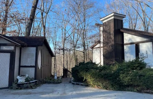 Greenville - Spartanburg Cottage | Quaint cottage with a beautiful view.