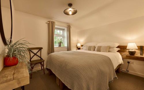 Cley next the Sea House | Quaint Flint Stoned Cottage in the Heart of Cley