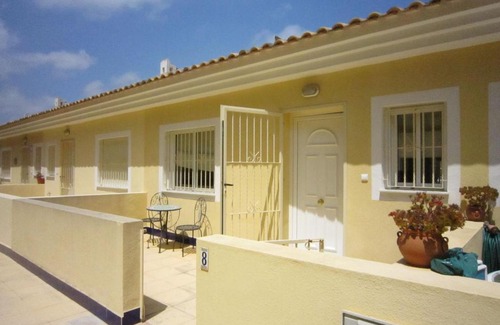 Residencial Benimar House | Quaint Holiday Home in Rojales with Pool
