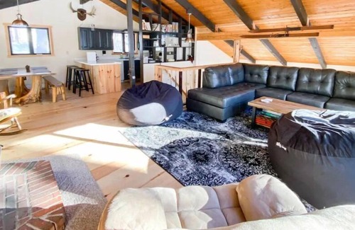 Bartlett Ski Chalet | Quaint Mountain Chalet: Saco Beach + Hiking Access, Minutes to North Conway