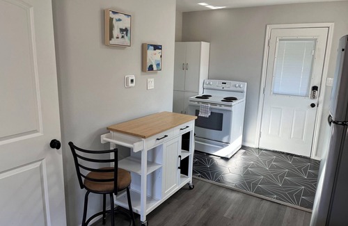 Washington Ave./ Memorial Park Condo | Quaint one bedroom conveniently walkable
