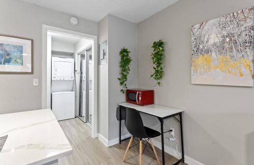 Allandale Apartment | Quaint Studio Close to Downtown and Domain