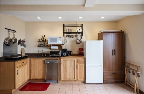 Bernal Heights Apartment | Quaint studio hideaway in Bernal Heights