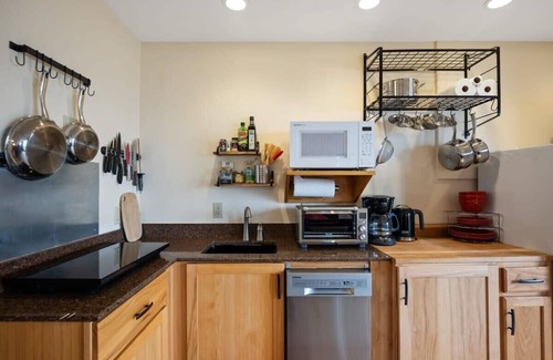 Bernal Heights Apartment | Quaint studio hideaway in Bernal Heights