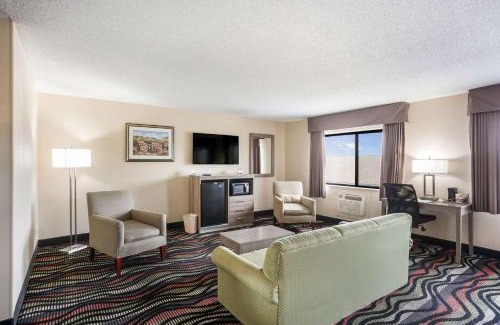 Southwest Area Hotel | Quality Inn Cedar Rapids South