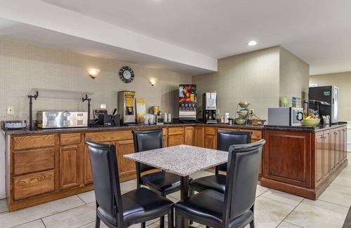 Conyers Hotel | Quality Inn Conyers I-20