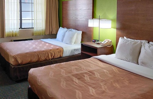 Flagstaff Hotel | Quality Inn Flagstaff East I-40
