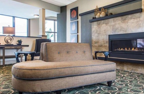 Geneseo Hotel | Quality Inn Geneseo