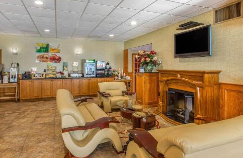 Ledgewood Hotel | Quality Inn Ledgewood - Dover