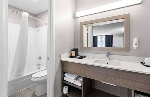Pennington Bend Hotel | Quality Inn Nashville - Opryland Area
