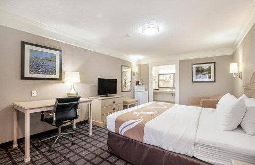 Marble Falls Hotel | Quality Inn Near Lake Marble Falls