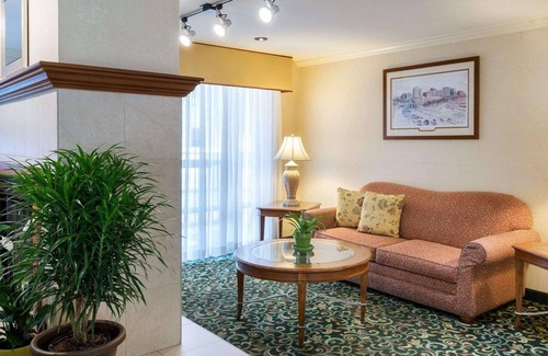 Newark Hotel | Quality Inn Newark - Wilmington