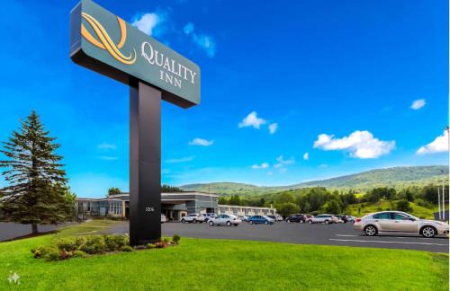 Oneonta Hotel | Quality Inn Oneonta Cooperstown Area