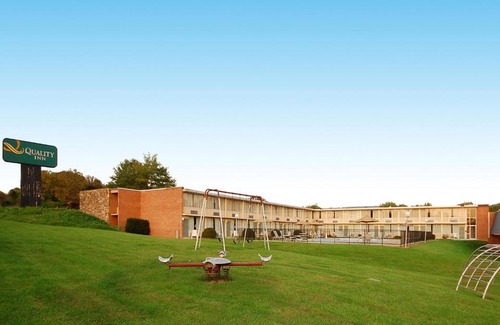 New Market Hotel | Quality Inn Shenandoah Valley