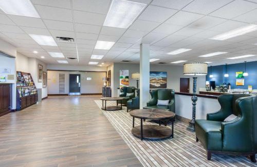 Mountain Home Hotel | Quality Inn & Suites Mountain Home North
