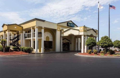 Mooresville Hotel | Quality Inn & Suites Mooresville-Lake Norman