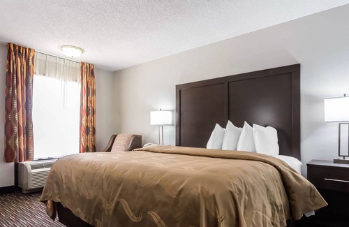 Mooresville Hotel | Quality Inn & Suites Mooresville - Lake Norman