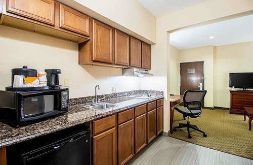 Robstown Hotel | Quality Inn & Suites