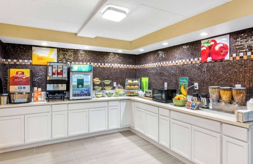 Ruther Glen Hotel | Quality Inn & Suites