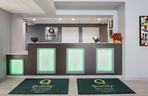 Tulsa Hotel | Quality Suites Tulsa I-44