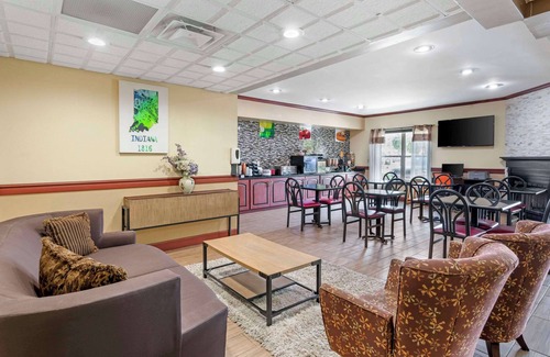 Wayne Hotel | Quality Suites