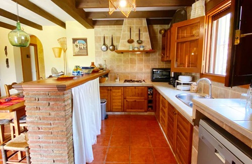Coin Villa | QUALITY VILLA, 7-8 people, gardens and big private Swimming Pool, WIFI, Tv Sat, Air conditioning,South of SPAIN, BBQHouse with character