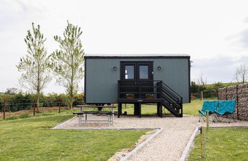 Bangor Other | Quarterlands Glamping, Shepherds hut Bramble