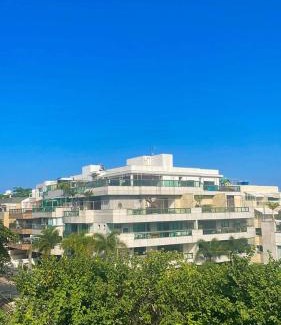 Barra da Tijuca House | Quarto com suíte no Jardim Oceânico