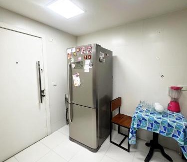 Barra da Tijuca House | Quarto com suíte no Jardim Oceânico