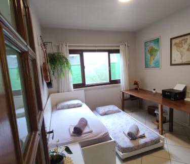 Cabecudas House | Quarto Felicidade Cabeçudas
