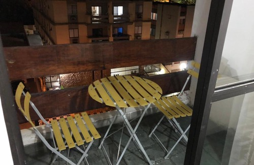 Vila Julia House | Quarto individual para mulheres com banheiro e frigobar