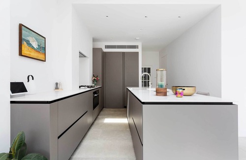 Barnes House | Quartz House, by Veeve