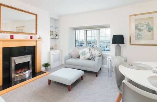 Port Saint Mary Cottage | Quay Cottage - a holiday cottage that sleeps 4 guests in 2 bedrooms