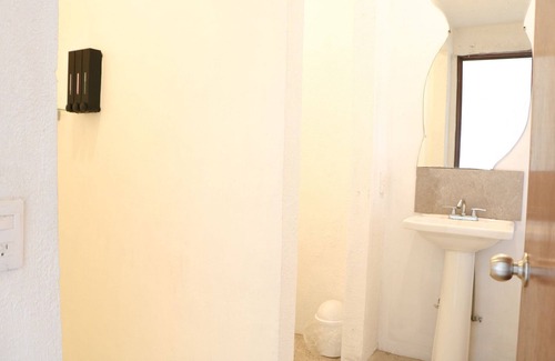 Ixtapa - Zihuatanejo Hotel | Queen Double Bed Room