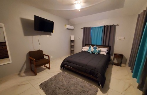 Nassau Apartment | Queen's Court 2-bedroom apartment in Nassau!
