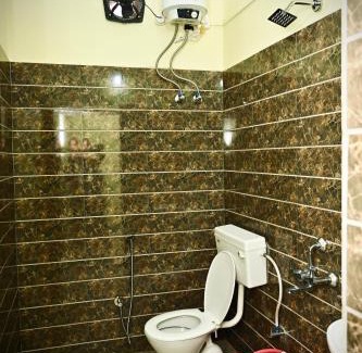 Sualkuchi Hotel | Queen's Residency