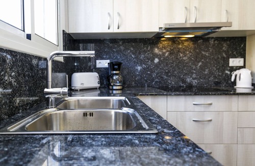 Salou City Centre Apartment | QUEENS 1A Salou center, beach at 300m