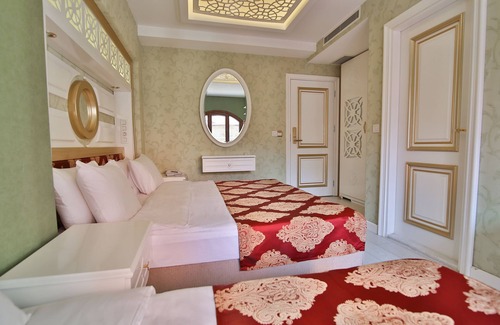 Cagaloglu Hotel | Queens Land Istanbul