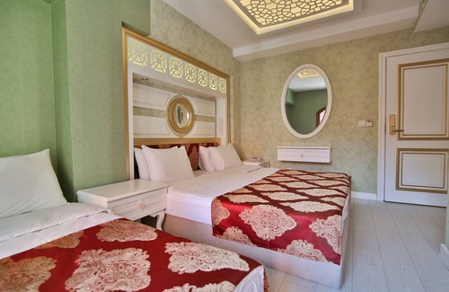 Cagaloglu Hotel | Queens Land Istanbul