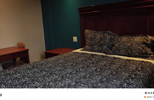 The Queensway Hotel | Queensway Motel