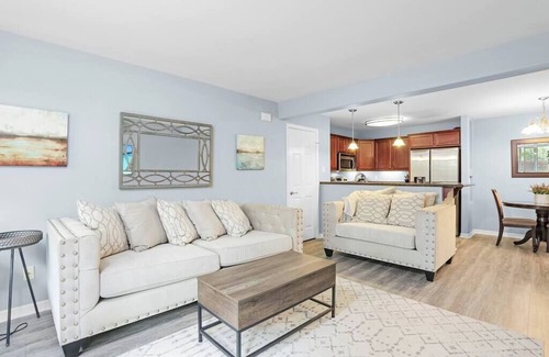 Clairemont Condo | Quiet 1BR | Pool | Parking | Washer/Dryer | PETS
