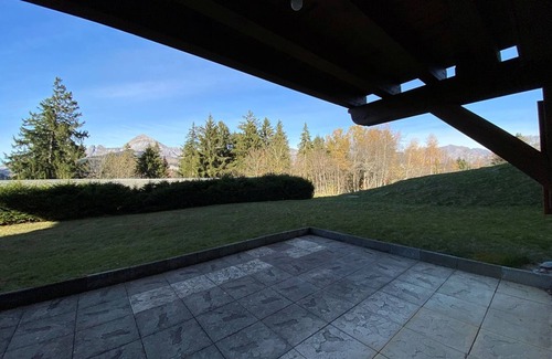 Cohennoz Apartment | Quiet 3-Bedroom Apartment with Terrace, Garage, Near Slopes