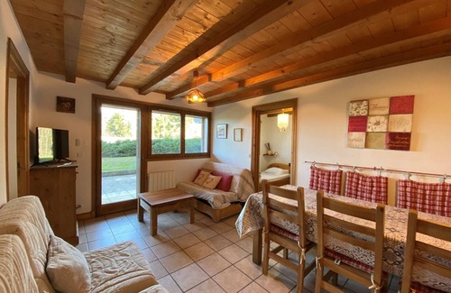Cohennoz Apartment | Quiet 3-Bedroom Apartment with Terrace, Garage, Near Slopes