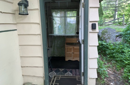 Lake Placid House | Quiet Abode walking distance from Downtown