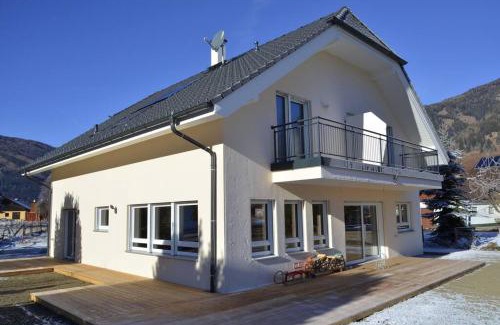 Sankt Michael im Lungau Villa | quiet and central Luxury Villa "JUWEL" with Sauna, at Ski slope!