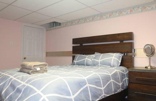Oakville House | Quiet and Comfortable Homestay