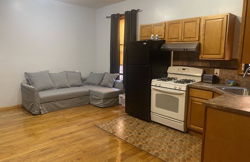 Ditmas Park Apartment | Quiet and cozy apartment