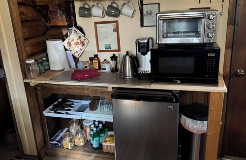 Victor Cottage | Quiet and cozy cabin with rustic charm but modern amenities