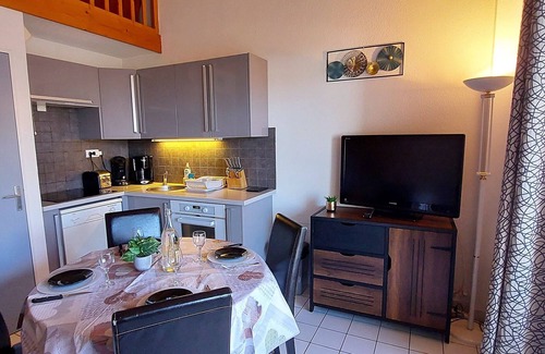 Saint-Jean-de-Monts Apartment | QUIET APARTMENT IN SECURE RESIDENCE WITH SWIMMING POOL AND PRIVATE PARKING