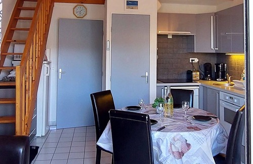 Saint-Jean-de-Monts Apartment | QUIET APARTMENT IN SECURE RESIDENCE WITH SWIMMING POOL AND PRIVATE PARKING